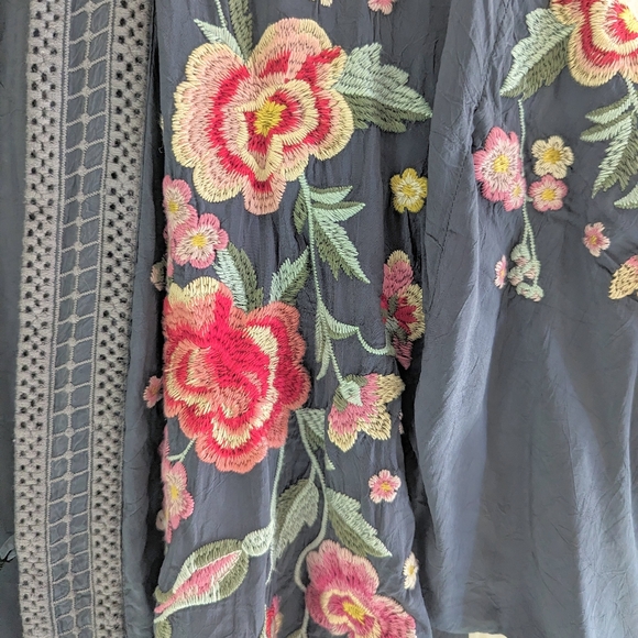 SOLD Johnny Was Aurora Kimono Floral Grey Tie Front Coverup Small - Picture 5 of 8